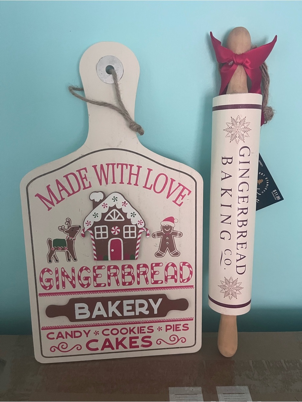 Gingerbread Christmas decor